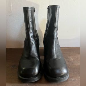 Steve Madden black leather boots